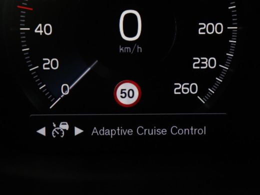 Volvo  V60 2.0 B3 Momentum Business | Panoramadak | Cruise control | Stuur/stoel verwarming | Trekhaak | Hea... ActivLease financial lease