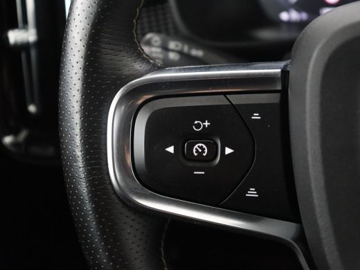 Volvo  XC40 | SOH 90,7% | Panoramadak | Leder | Cruise control | Harman/Kardon | Stuur/stoel verwarming | Cli... ActivLease financial lease