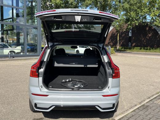 Volvo  XC60 2.0 T8 Plug-in hybrid AWD Plus Dark VAN: 54.900,- VOOR: 51.440,- UW HERFSTVOORDEEL: 3.460,-| RECE... ActivLease financial lease