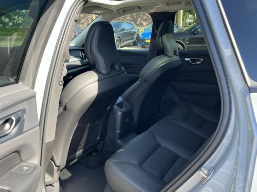Volvo  XC60 2.0 T8 Plug-in hybrid AWD Plus Dark VAN: 54.900,- VOOR: 51.440,- UW HERFSTVOORDEEL: 3.460,-| RECE... ActivLease financial lease