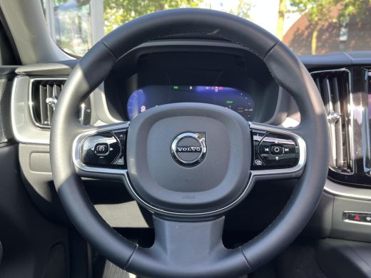 Volvo  XC60 2.0 T8 Plug-in hybrid AWD Plus Dark VAN: 54.900,- VOOR: 51.440,- UW HERFSTVOORDEEL: 3.460,-| RECE... ActivLease financial lease