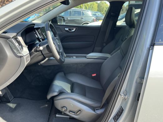 Volvo  XC60 2.0 T8 Plug-in hybrid AWD Plus Dark VAN: 54.900,- VOOR: 51.440,- UW HERFSTVOORDEEL: 3.460,-| RECE... ActivLease financial lease