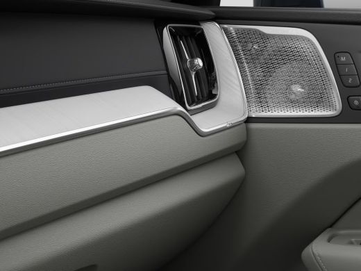 Volvo  XC60 2.0 T8 Plug-in hybrid AWD Ultra Bright Exec. Ed. | Bowers&Wilkins Audio | Comfortstoel(en) | Draa... ActivLease financial lease