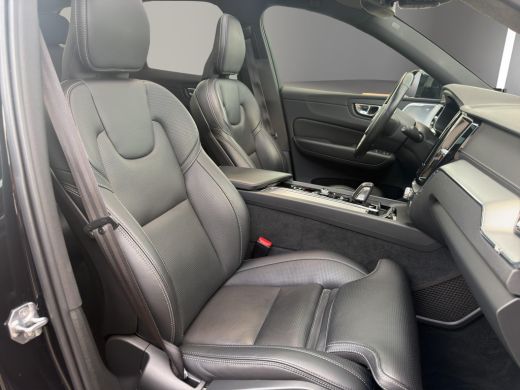 Volvo  XC60 2.0 T8 Twin Engine AWD R-Design Pano B&W Lucht ActivLease financial lease