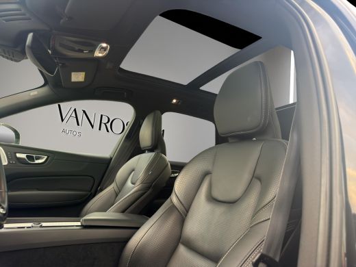 Volvo  XC60 2.0 T8 Twin Engine AWD R-Design Pano B&W Lucht ActivLease financial lease