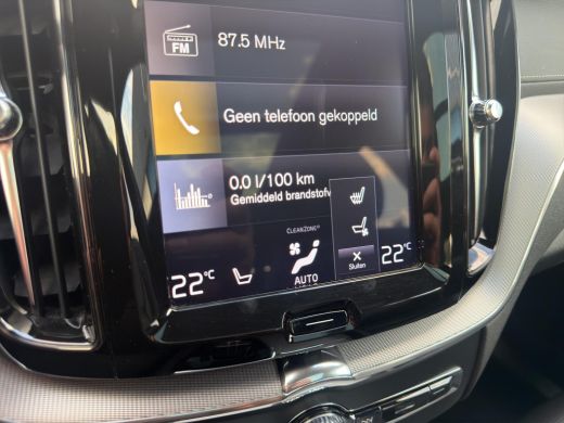 Volvo  XC60 2.0 T8 Twin Engine AWD R-Design Pano B&W Lucht ActivLease financial lease