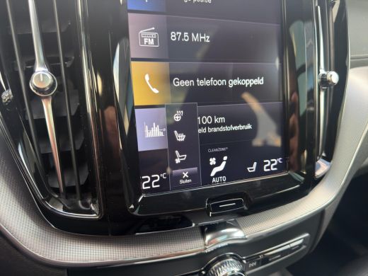 Volvo  XC60 2.0 T8 Twin Engine AWD R-Design Pano B&W Lucht ActivLease financial lease