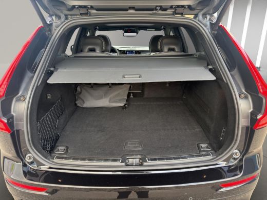 Volvo  XC60 2.0 T8 Twin Engine AWD R-Design Pano B&W Lucht ActivLease financial lease