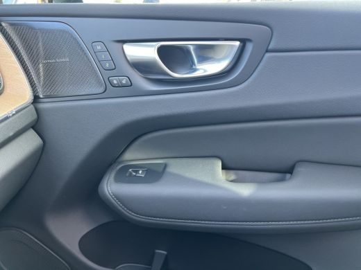 Volvo  XC60 T6 AWD Ultra Dark | Head-Up Display | 360 camera | Stoel + Stuurverwarming |  Harman Kardon | ActivLease financial lease
