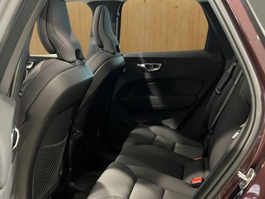 Volvo  XC60 T6 AWD Ultra Dark | Head-Up Display | 360 camera | Stoel + Stuurverwarming |  Harman Kardon | ActivLease financial lease