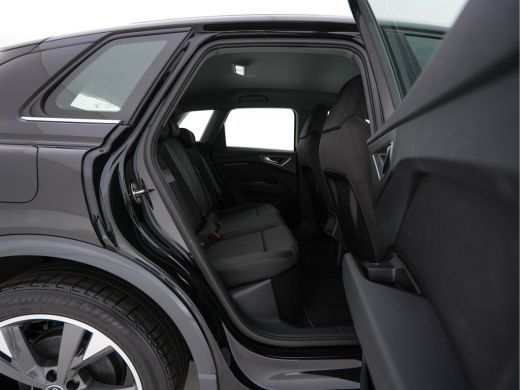 Audi Q4 e-tron 35 Advanced Edition 55 kWh {SoH-88%} (INCL-BTW) Aut. *NAVI-FULLMAP | MATRIX-LED | KEYLESS | AUDI-... ActivLease financial lease