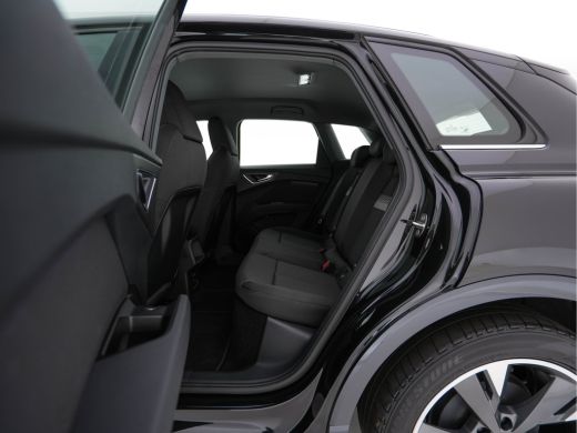 Audi Q4 e-tron 35 Advanced Edition 55 kWh {SoH-88%} (INCL-BTW) Aut. *NAVI-FULLMAP | MATRIX-LED | KEYLESS | AUDI-... ActivLease financial lease