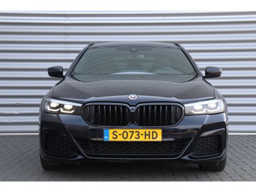 BMW 5 Serie Touring 530e 292PK BUSINESS EDITION PLUS M-SPORT AUTOMAAT SOH 95% / NAVI / LEDER / FULL-LED / CLI... ActivLease financial lease