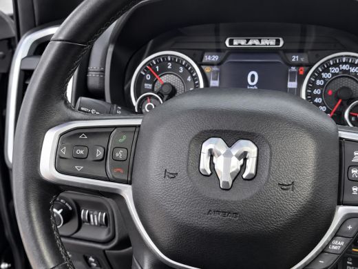 Dodge Ram 1500 1500 5.7 V8 4x4 Crew Cab 5'7 Laramie | Luchtvering | Panorama | LPG | Trekhaak | Geheel rijklaar ... ActivLease financial lease