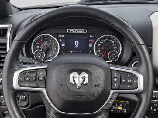 Dodge Ram 1500 1500 5.7 V8 4x4 Crew Cab 5'7 Laramie | Luchtvering | Panorama | LPG | Trekhaak | Geheel rijklaar ... ActivLease financial lease