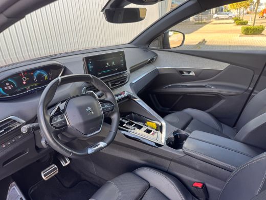 Peugeot 3008 1.6 HYbrid 225 GT | Comfortstoel + Geheugen | Panoramadak | Focal Premium Audio | Camera | Apple ... ActivLease financial lease