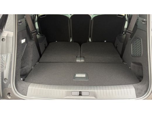 Peugeot 5008 GT | Adaptieve cruise control met Stop&Go functie | LED 3D-achterlichten | Pack Safety Plus ActivLease financial lease