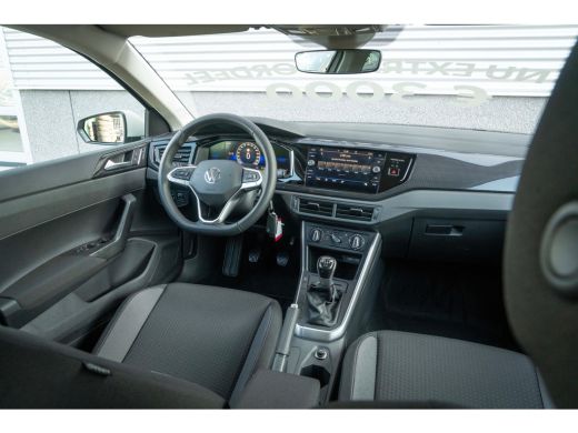 Volkswagen Polo Life Edition | 'App-Connect' smartphone integratie | Airconditioning automatisch (Climatronic), 2... ActivLease financial lease
