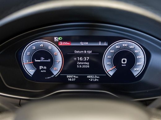 Audi A4 Avant 40 TFSI S-Line edition / 204pk / Panorama dak / Trekhaak / Stoelverwarming / ActivLease financial lease