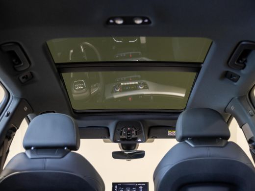 Audi A4 Avant 40 TFSI S-Line edition / 204pk / Panorama dak / Trekhaak / Stoelverwarming / ActivLease financial lease