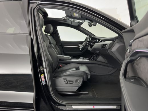 Audi e-tron 55 quattro S edition 95 kWh [3-Fase-11kW] {SoH-92%} (INCL-BTW) *PANO | LEATHER | BANG&OLUFSEN | A... ActivLease financial lease