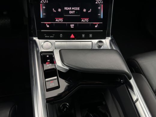 Audi e-tron 55 quattro S edition 95 kWh [3-Fase-11kW] {SoH-92%} (INCL-BTW) *PANO | LEATHER | BANG&OLUFSEN | A... ActivLease financial lease