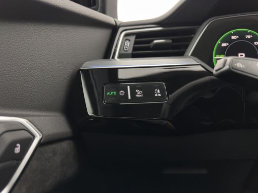 Audi e-tron 55 quattro S edition 95 kWh [3-Fase-11kW] {SoH-92%} (INCL-BTW) *PANO | LEATHER | BANG&OLUFSEN | A... ActivLease financial lease