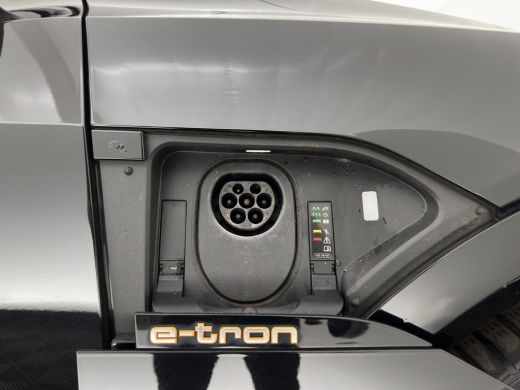 Audi e-tron 55 quattro S edition 95 kWh [3-Fase-11kW] {SoH-92%} (INCL-BTW) *PANO | LEATHER | BANG&OLUFSEN | A... ActivLease financial lease