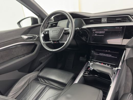 Audi e-tron 55 quattro S edition 95 kWh [3-Fase-11kW] {SoH-92%} (INCL-BTW) *PANO | LEATHER | BANG&OLUFSEN | A... ActivLease financial lease