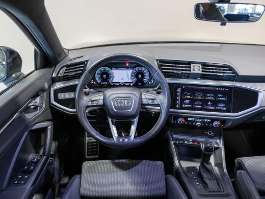 Audi Q3 45 TFSI e S-Line Edition SOH 92% / 245pk / NAP / Achteruitrij camera / Trekhaak / Dodehoek herken... ActivLease financial lease