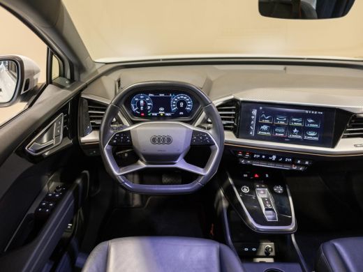 Audi Q4 Sportback e-tron 40 S edition 77 kWh SOH 93% / 204pk / Panoramadak / Leder ActivLease financial lease
