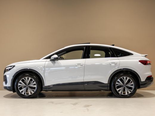 Audi Q4 Sportback e-tron 40 S edition 77 kWh SOH 93% / 204pk / Panoramadak / Leder ActivLease financial lease