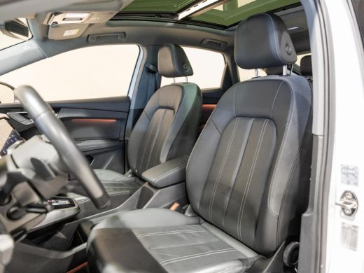 Audi Q4 Sportback e-tron 40 S edition 77 kWh SOH 93% / 204pk / Panoramadak / Leder ActivLease financial lease