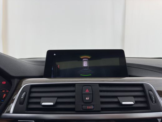 BMW 3 Serie Touring 318i Luxury Edition (INCL-BTW) Aut. *PANO | LEATHER | FULL-LED | HEATED-SPORTSEATS | DIGI... ActivLease financial lease