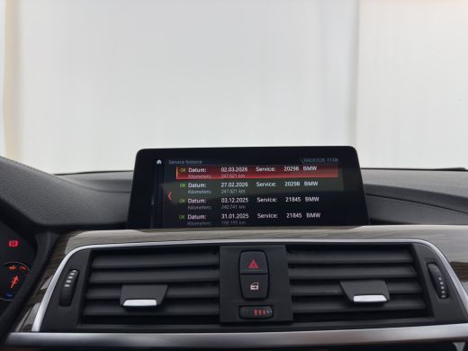 BMW 3 Serie Touring 318i Luxury Edition (INCL-BTW) Aut. *PANO | LEATHER | FULL-LED | HEATED-SPORTSEATS | DIGI... ActivLease financial lease