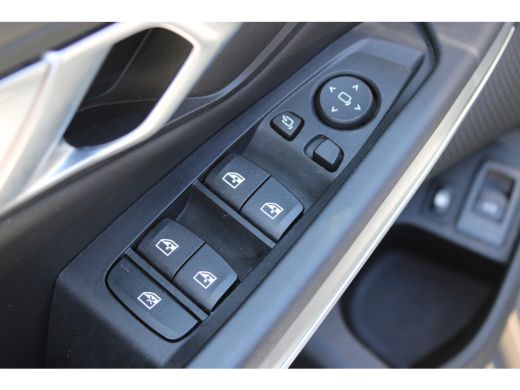 BMW 3 Serie Touring 330e xDrive High Executive M-SPORT NAVI LED VIRTUAL TH 84000KM!!! ActivLease financial lease