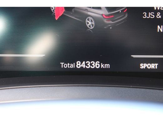 BMW 3 Serie Touring 330e xDrive High Executive M-SPORT NAVI LED VIRTUAL TH 84000KM!!! ActivLease financial lease