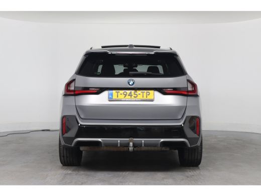 BMW X1 xDrive30e M-Sport | 1e Eigenaar! | SOH 95% | Open Dak | Trekhaak | Sfeerverlichting | harman/Kard... ActivLease financial lease