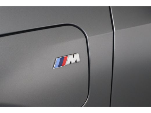 BMW X1 xDrive30e M-Sport | 1e Eigenaar! | SOH 95% | Open Dak | Trekhaak | Sfeerverlichting | harman/Kard... ActivLease financial lease
