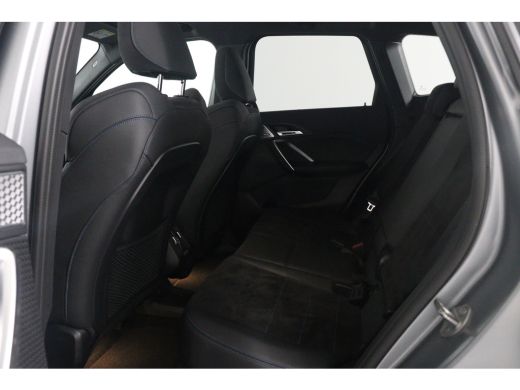 BMW X1 xDrive30e M-Sport | 1e Eigenaar! | SOH 95% | Open Dak | Trekhaak | Sfeerverlichting | harman/Kard... ActivLease financial lease