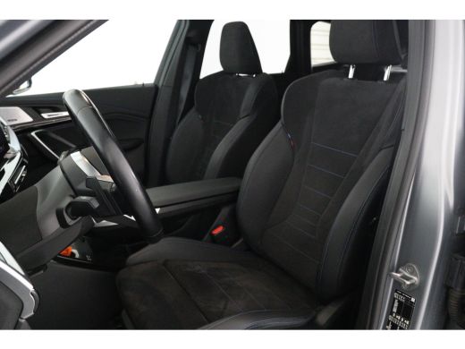 BMW X1 xDrive30e M-Sport | 1e Eigenaar! | SOH 95% | Open Dak | Trekhaak | Sfeerverlichting | harman/Kard... ActivLease financial lease