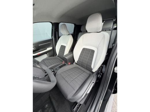 Citroën &euml;-C3 Max 113pk Comfort Range 44 kWh (Camera - Navigatie - LED - Automatische Airco - Apple Carplay - 1... ActivLease financial lease
