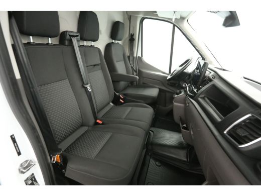 Ford E-Transit L2H2 68 kWh | Snelladen | SOH 94% | 360&deg; Camera | Clima | 3 Zits | Cruise | Carplay | Parkeersens. ActivLease financial lease