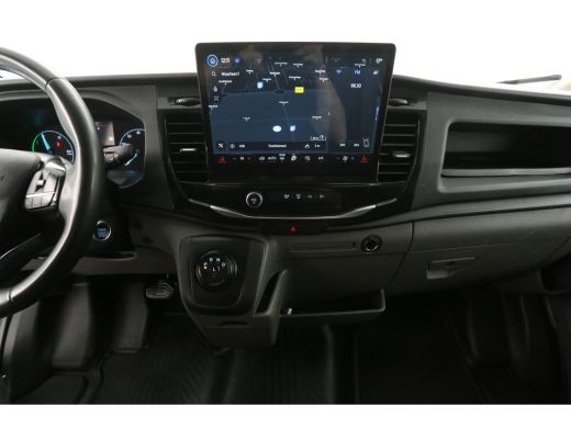 Ford E-Transit L2H2 68 kWh | Snelladen | SOH 94% | 360&deg; Camera | Clima | 3 Zits | Cruise | Carplay | Parkeersens. ActivLease financial lease