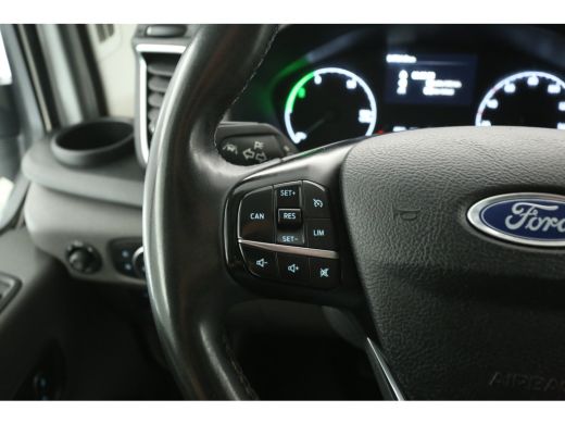 Ford E-Transit L2H2 68 kWh | Snelladen | SOH 94% | 360&deg; Camera | Clima | 3 Zits | Cruise | Carplay | Parkeersens. ActivLease financial lease
