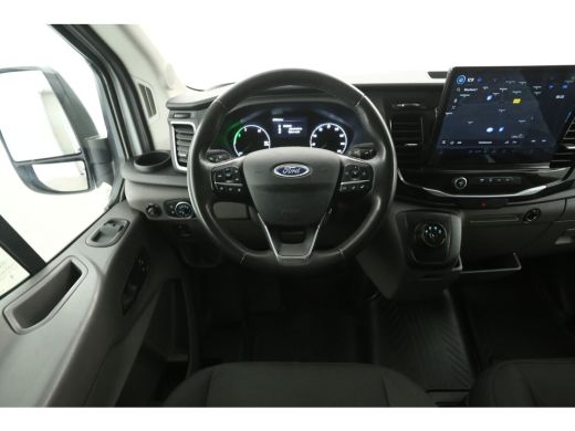 Ford E-Transit L2H2 68 kWh | Snelladen | SOH 94% | 360&deg; Camera | Clima | 3 Zits | Cruise | Carplay | Parkeersens. ActivLease financial lease