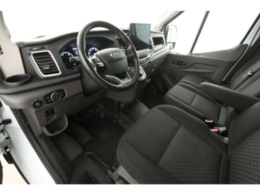 Ford E-Transit L2H2 68 kWh | Snelladen | SOH 94% | 360&deg; Camera | Clima | 3 Zits | Cruise | Carplay | Parkeersens. ActivLease financial lease