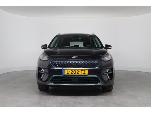 Kia e-Niro DynamicPlusLine 64 kWh | 1e Eigenaar! | Open Dak | Stoel/Stuur Verwarming | Camera | Navi | Cruis... ActivLease financial lease