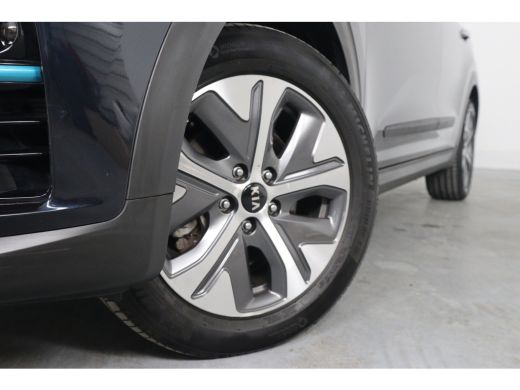 Kia e-Niro DynamicPlusLine 64 kWh | 1e Eigenaar! | Open Dak | Stoel/Stuur Verwarming | Camera | Navi | Cruis... ActivLease financial lease