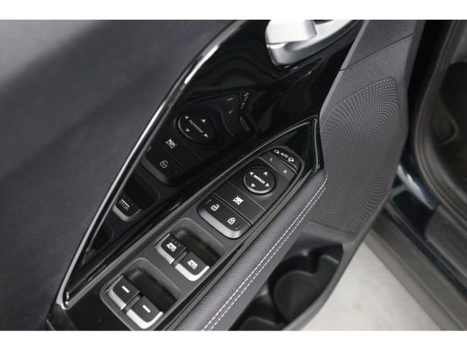 Kia e-Niro DynamicPlusLine 64 kWh | 1e Eigenaar! | Open Dak | Stoel/Stuur Verwarming | Camera | Navi | Cruis... ActivLease financial lease